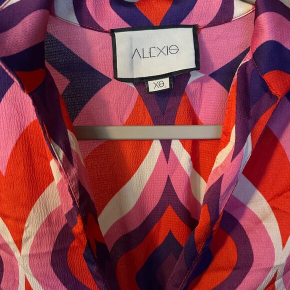 Alexis Geometric Print Romper Pink Red Purple XS Long Sleeve NWOT - Picture 2 of 8